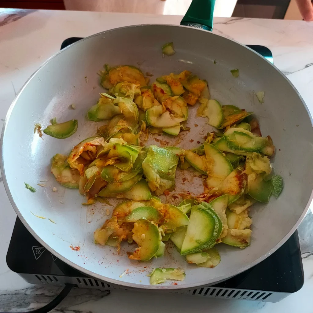 Zucchini and Lemon Low FODMAP Pasta Recipe - Step 6